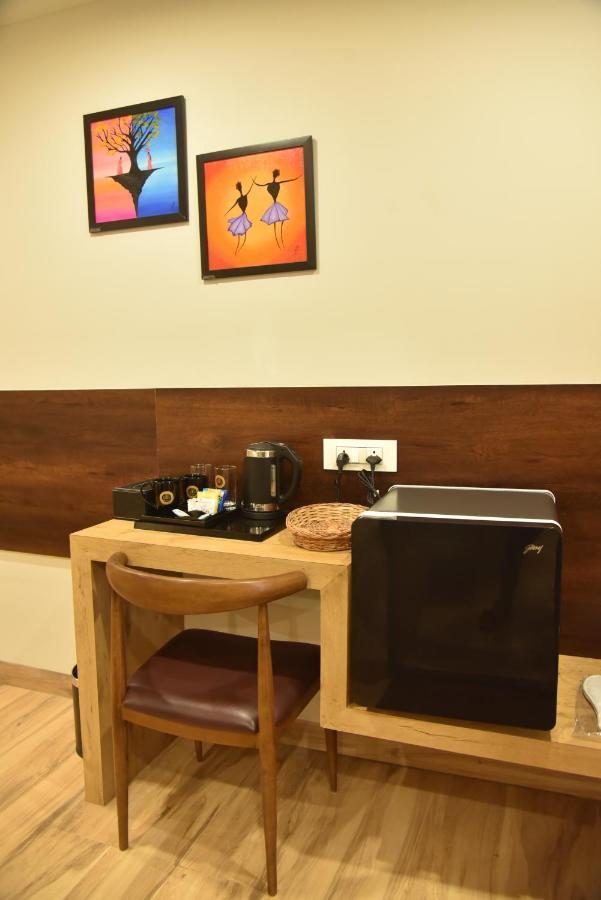 The Oaks Comforts Hubballi Exteriör bild